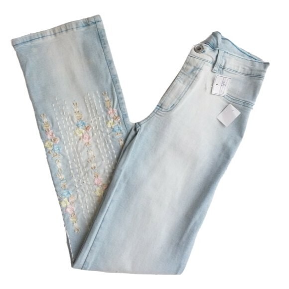 LQF Jeanswear 38 Light Wash Pastel Flower Embroidered Leg - Picture 1 of 12
